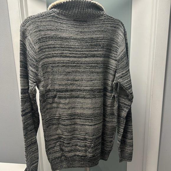 Sky Blue Sweater for men size L - Picture 3 of 3